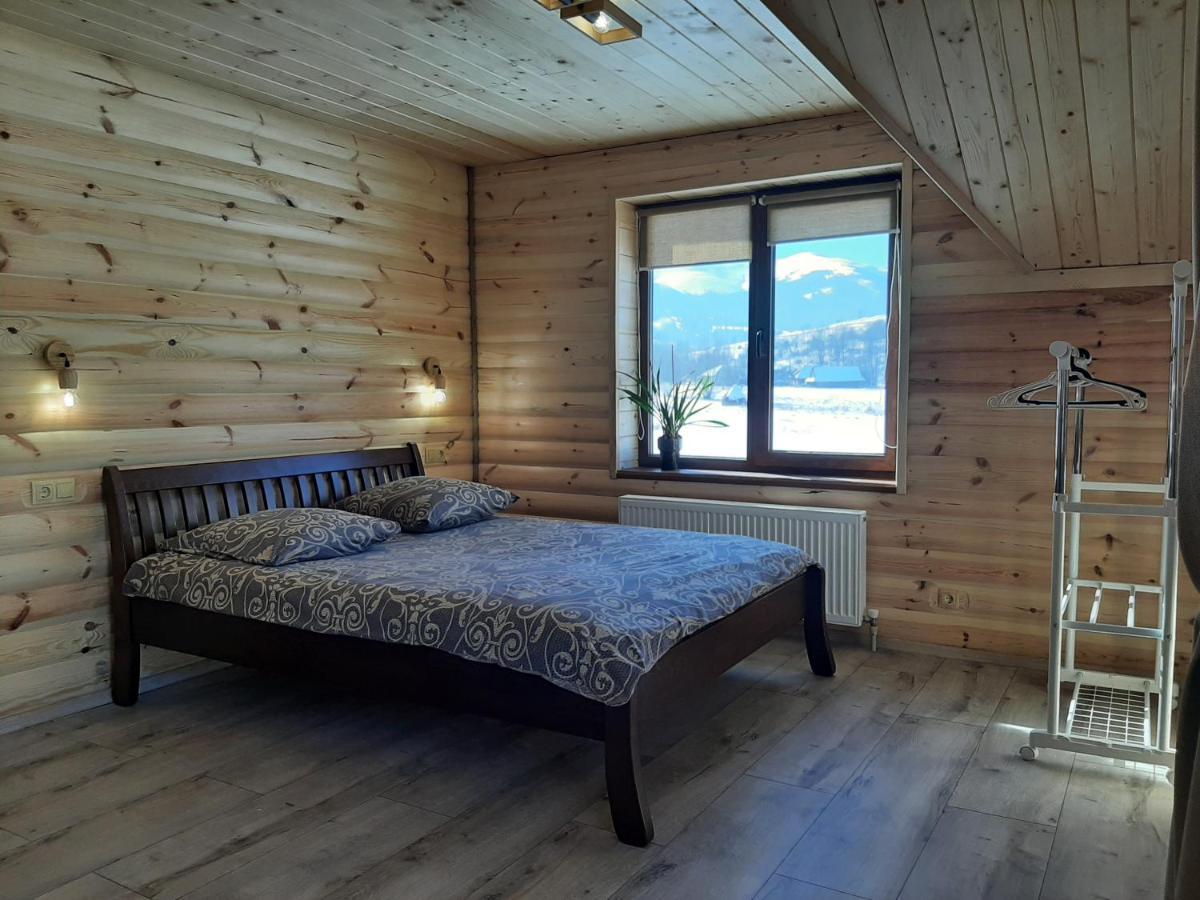 У Мирослави Pilipets Buitenkant foto